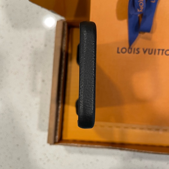 Authentic Louis Vuitton Bumper Pallas iPhone 12 & 13 Pro Max Wallet Case - Picture 5 of 10